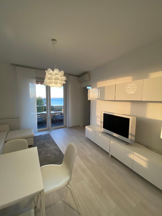 Club218 The Sunset - Wellness Apartment Siófok Eksteriør bilde
